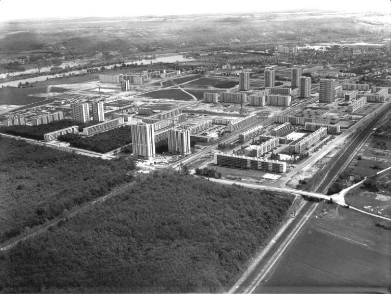 La cité ouvrière du Val-Fourré, à Mantes-la-Jolie, en 1970